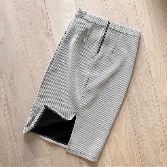 Scuba skirt - Picture 3 of 7